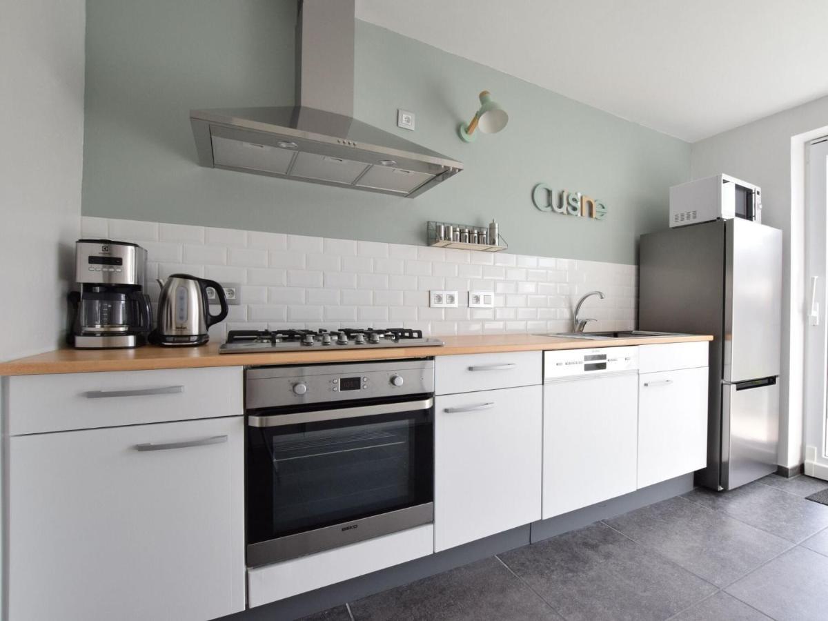 Modern Holiday Home In Bastogne With Fenced Garden Екстериор снимка
